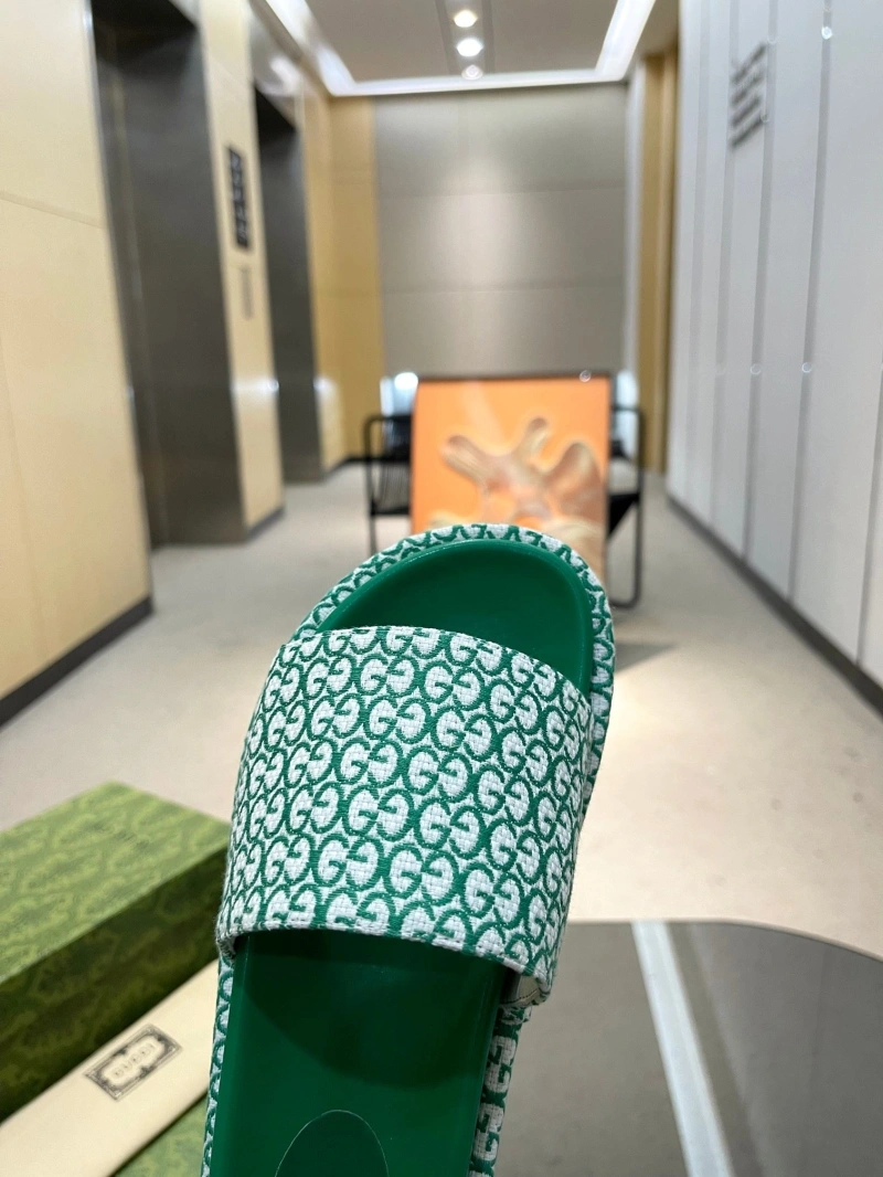 Resilient Gxccx Slippers 155069