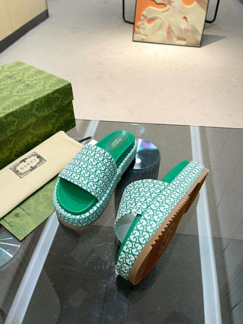 Resilient Gxccx Slippers 155069
