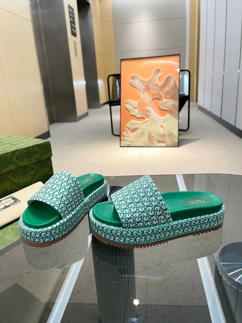 Resilient Gxccx Slippers 155069