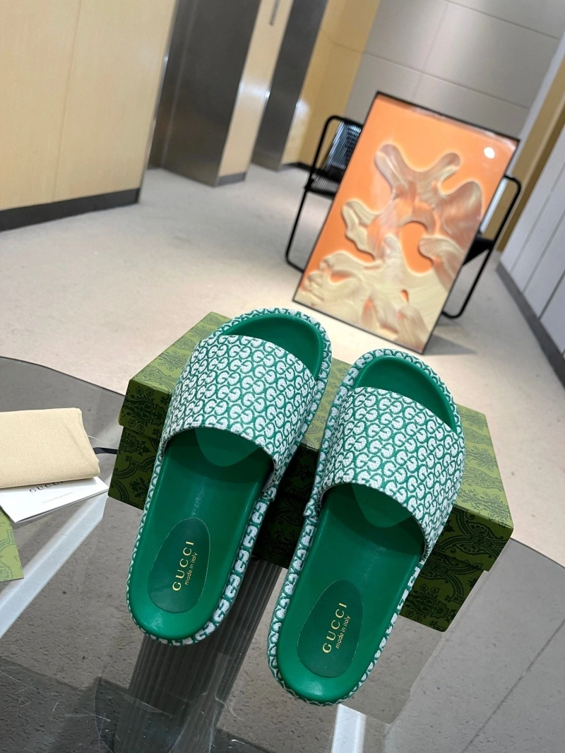 Resilient Gxccx Slippers 155069