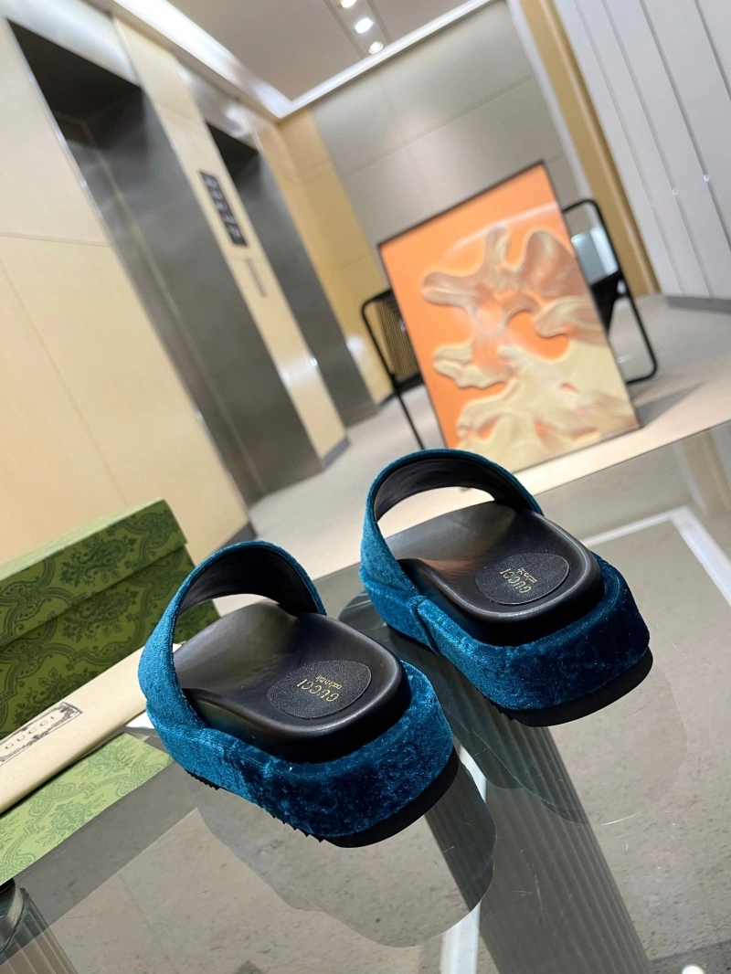 Affordable Gxccx Slippers 166709