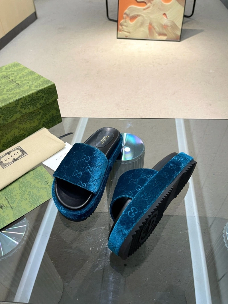 Affordable Gxccx Slippers 166709