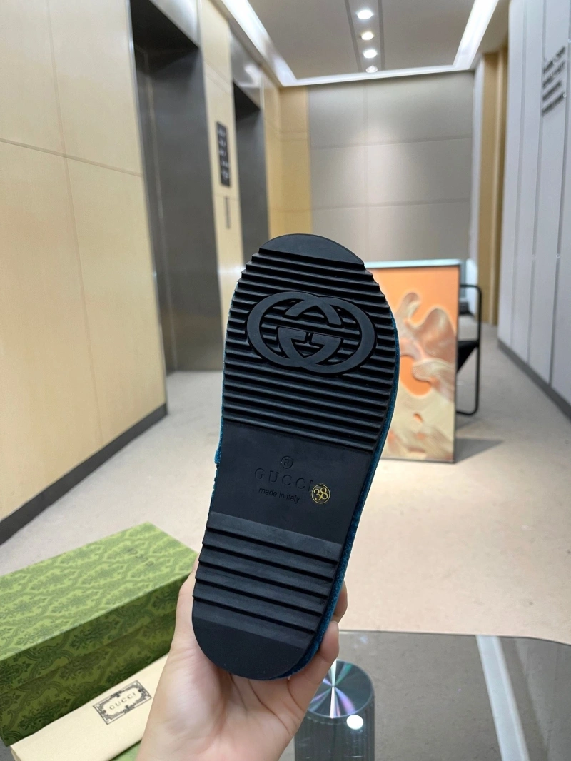 Affordable Gxccx Slippers 166709