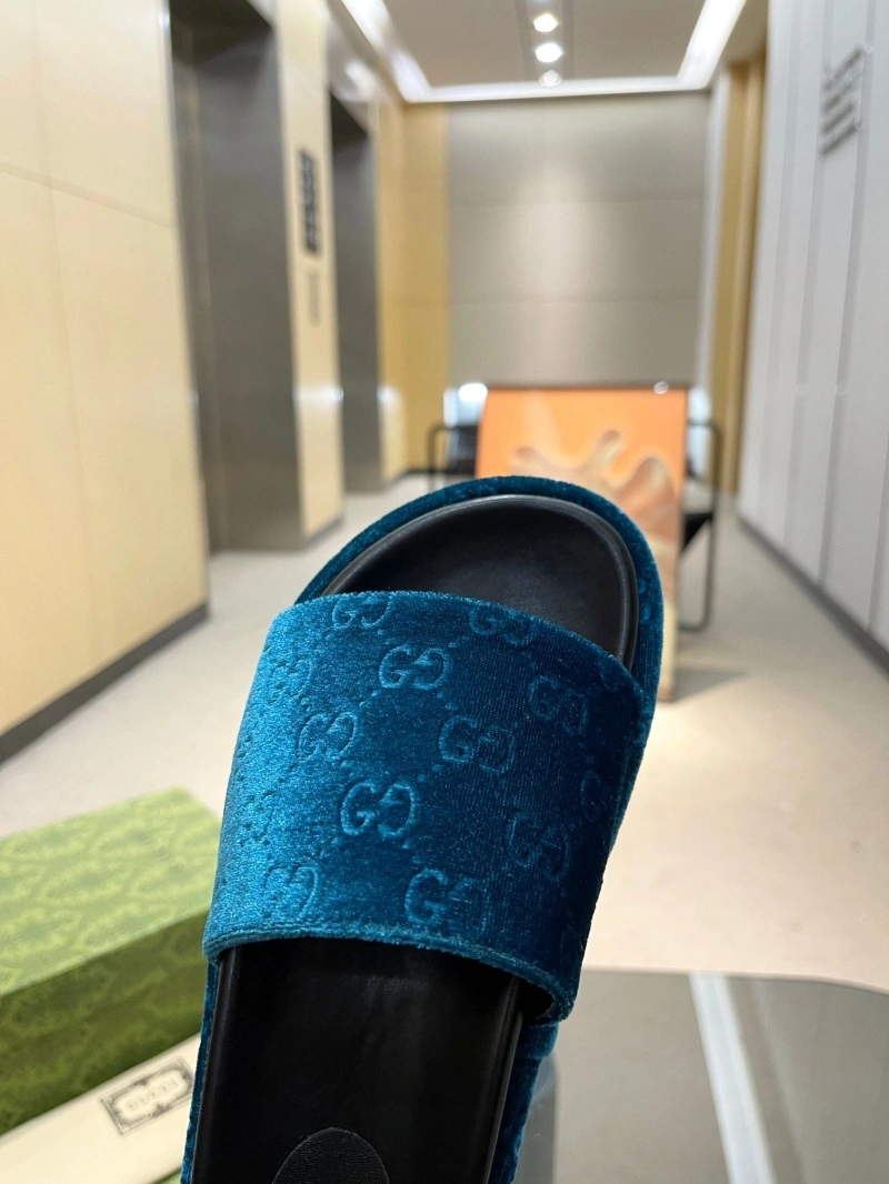 Affordable Gxccx Slippers 166709