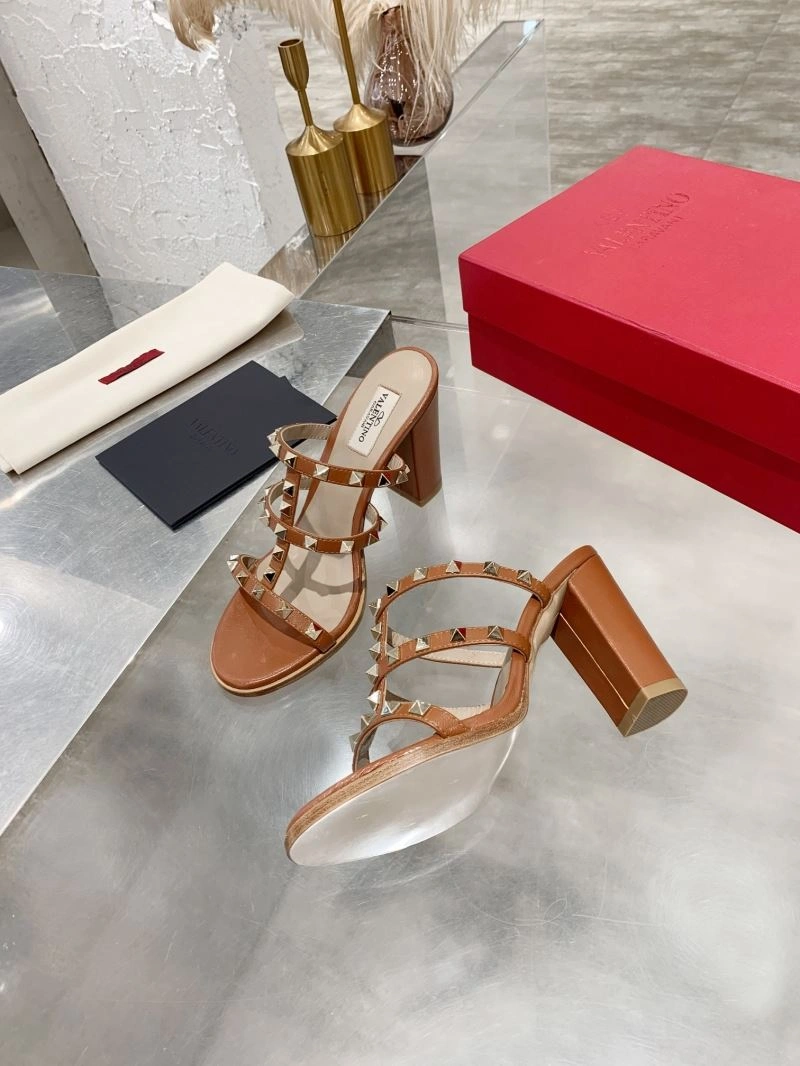 Cozy Vxlxntino High Heels 233385