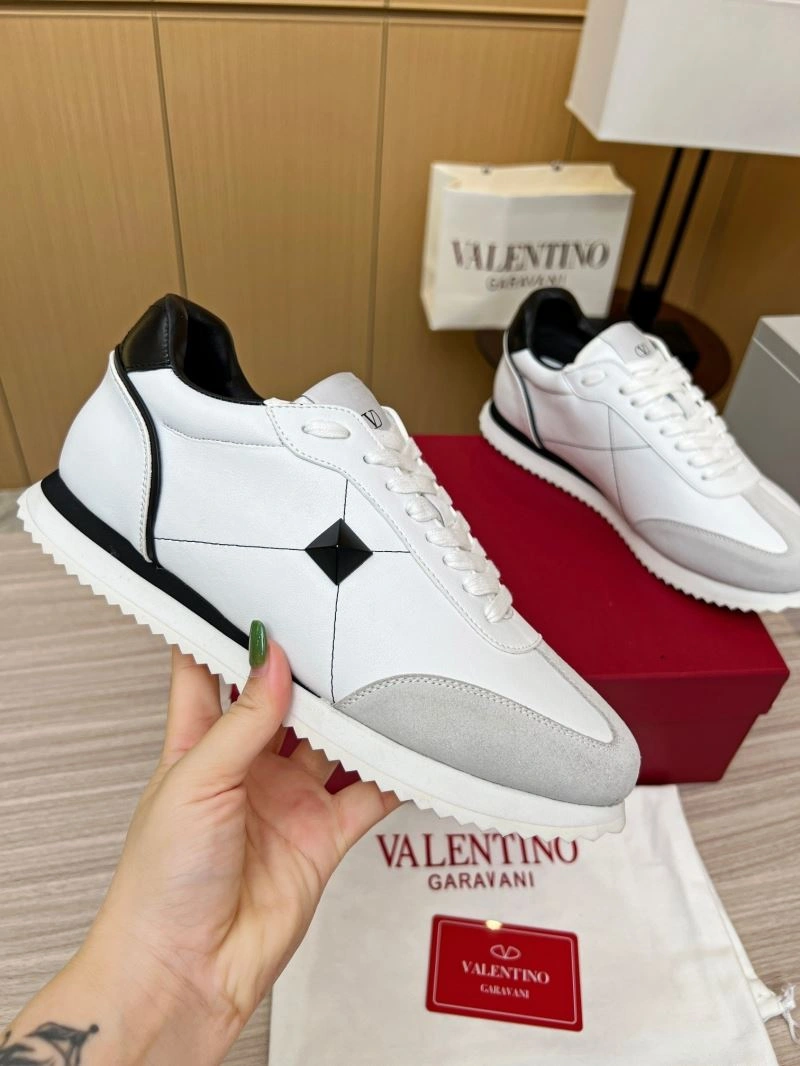 Timeless Vxlxntino Sneakers 233173