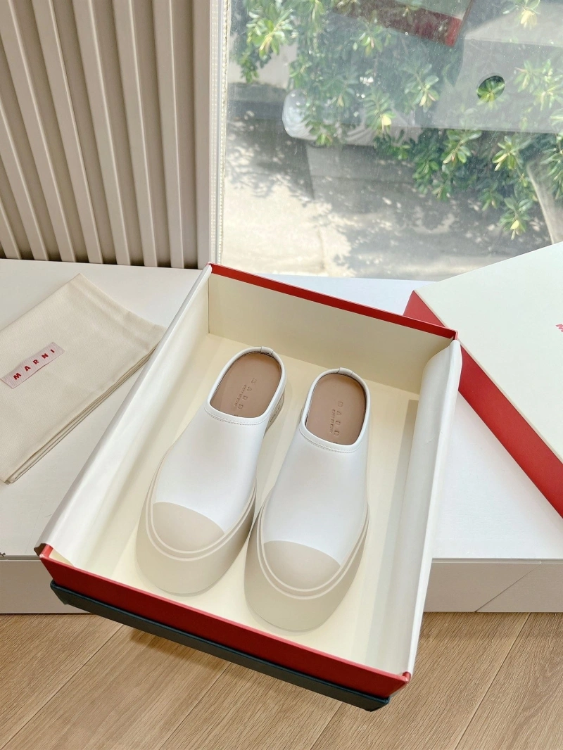 HighQuality Othxr Slippers 215012