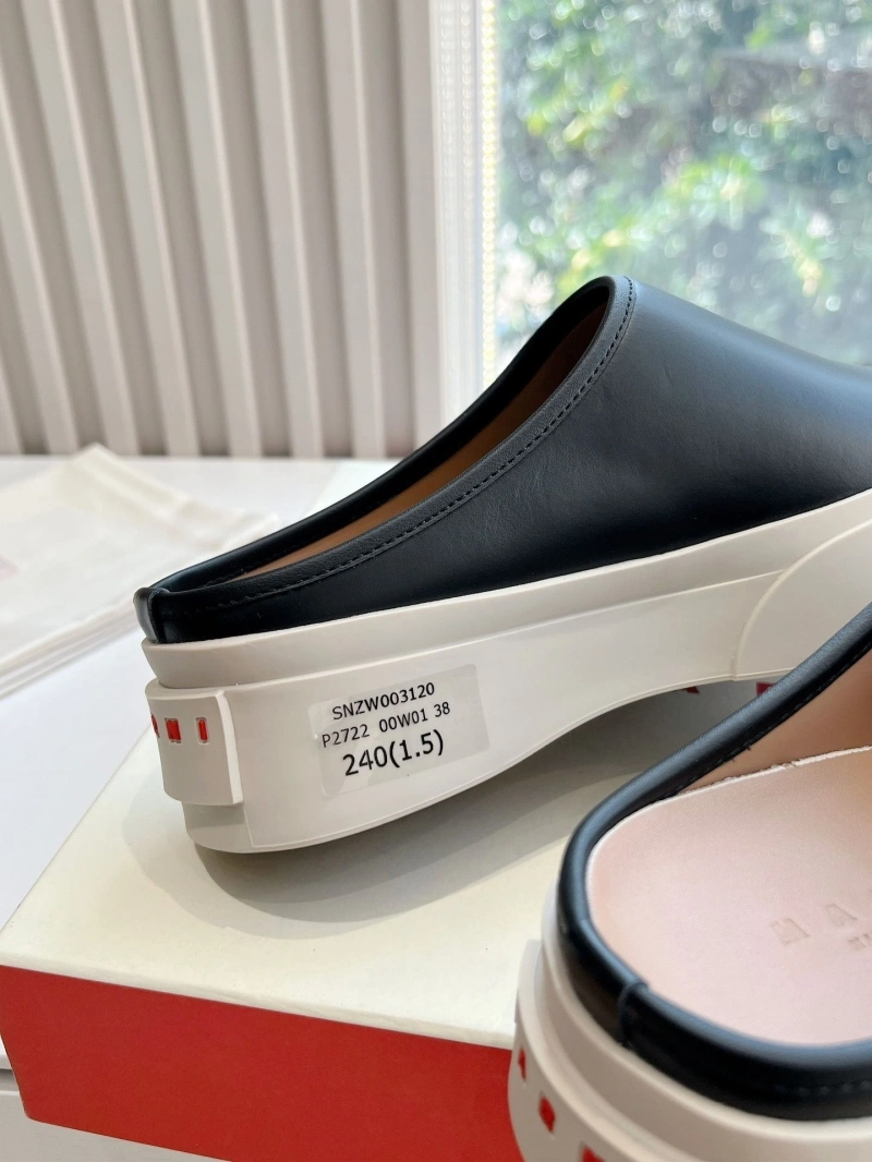 Trendy Othxr Slippers 215008