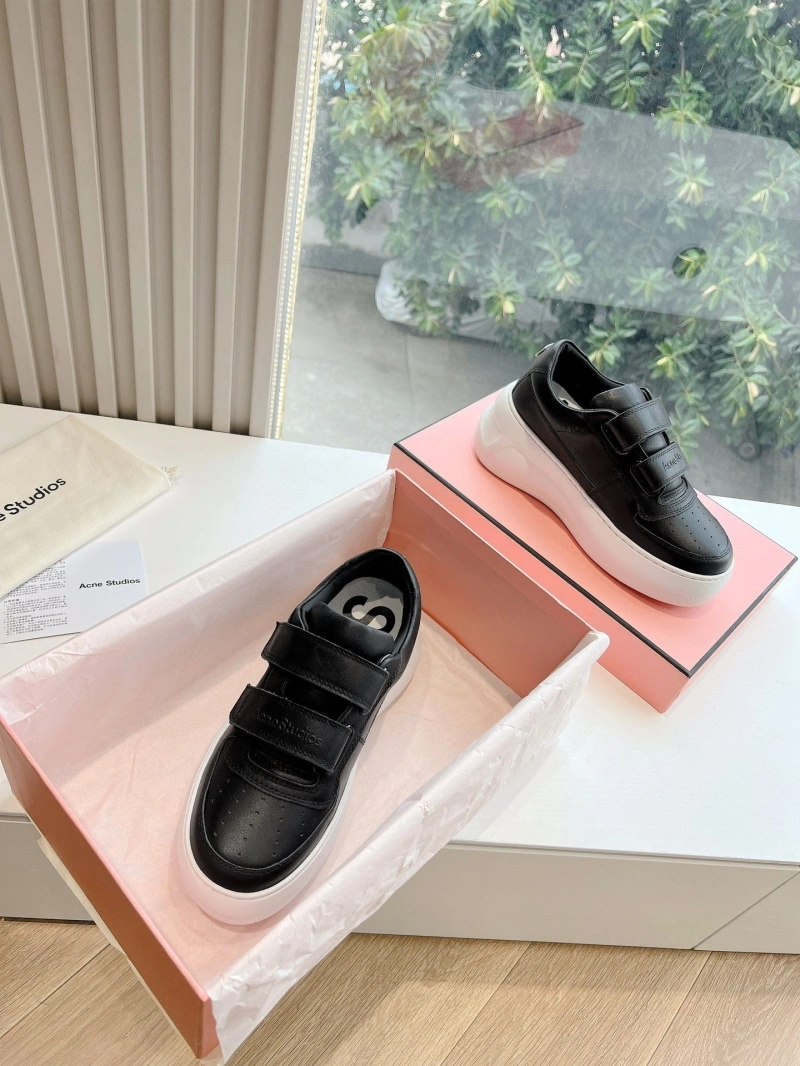 Comfortable Othxr Sneakers 214891