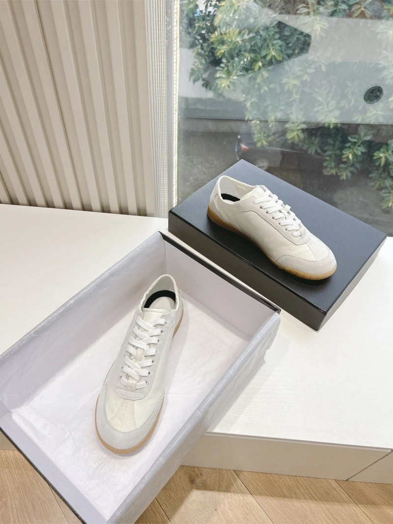 BestValue Chxnxl Sneakers 126047