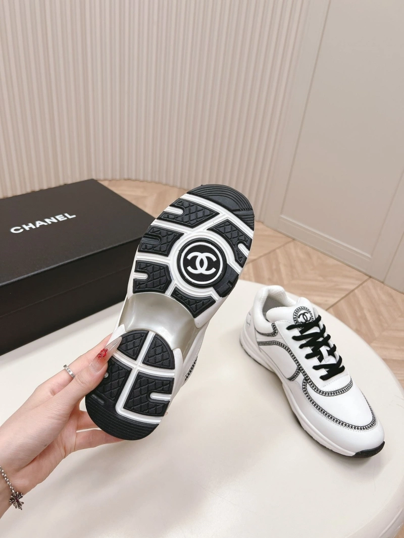 Bold Chxnxl Sneakers 126028