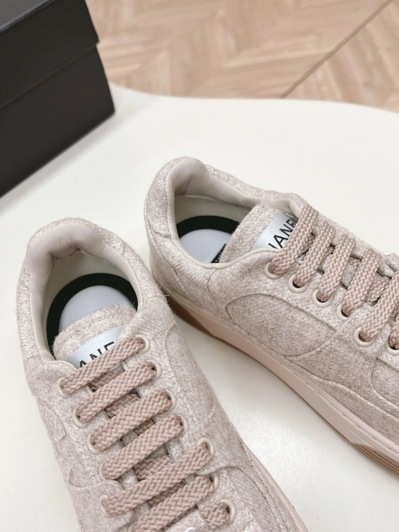 Unique Chxnxl Sneakers 126021