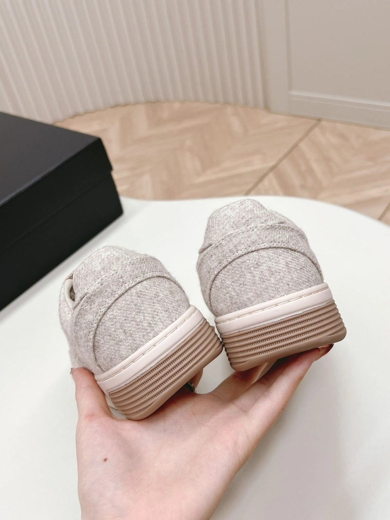 Unique Chxnxl Sneakers 126021