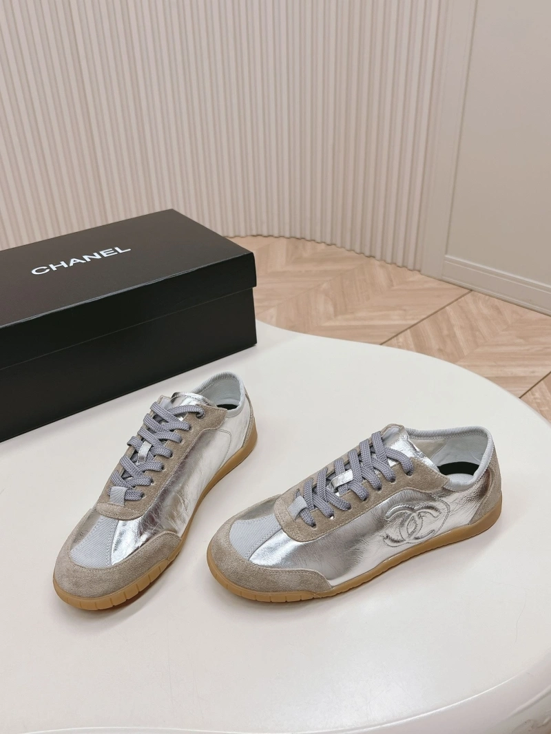 Minimalist Chxnxl Sneakers 126013
