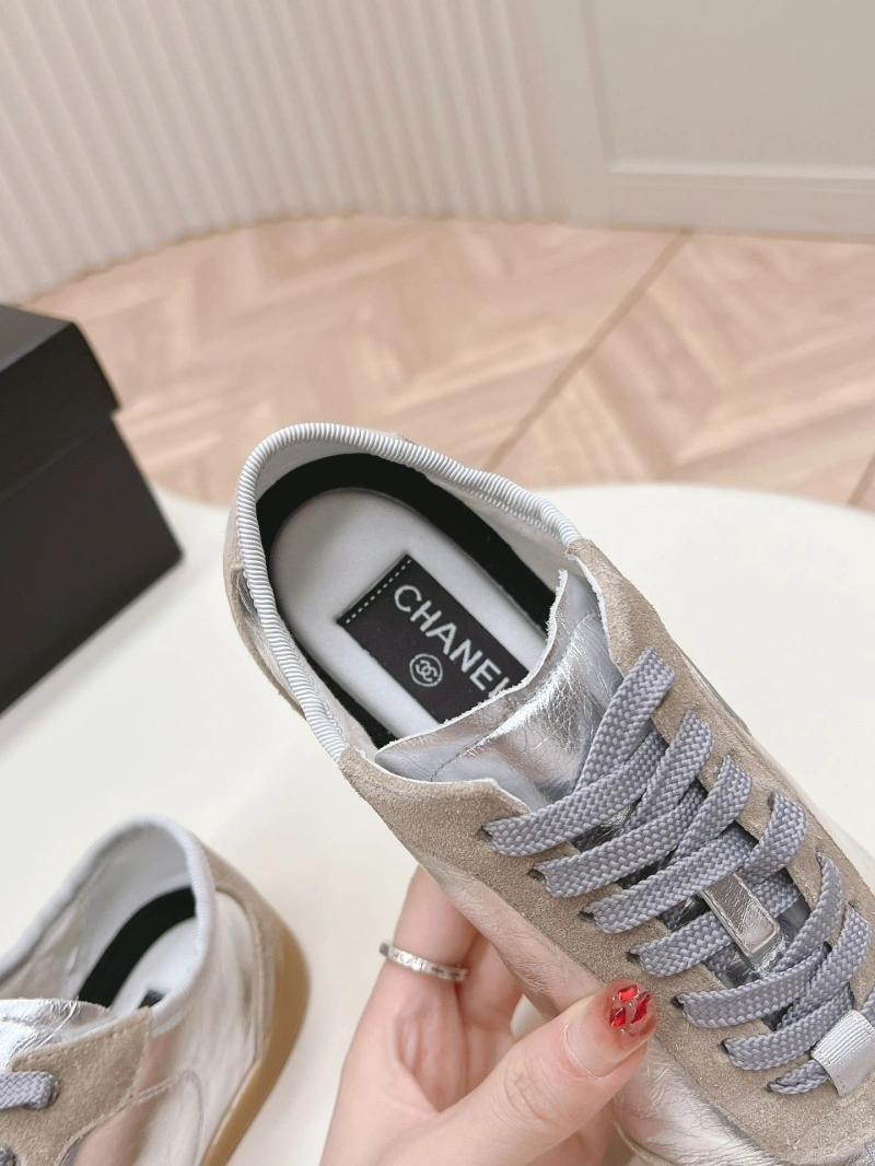 Minimalist Chxnxl Sneakers 126013