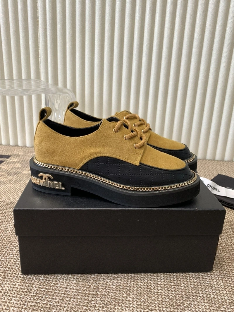 Versatile Chxnxl Sneakers 126022