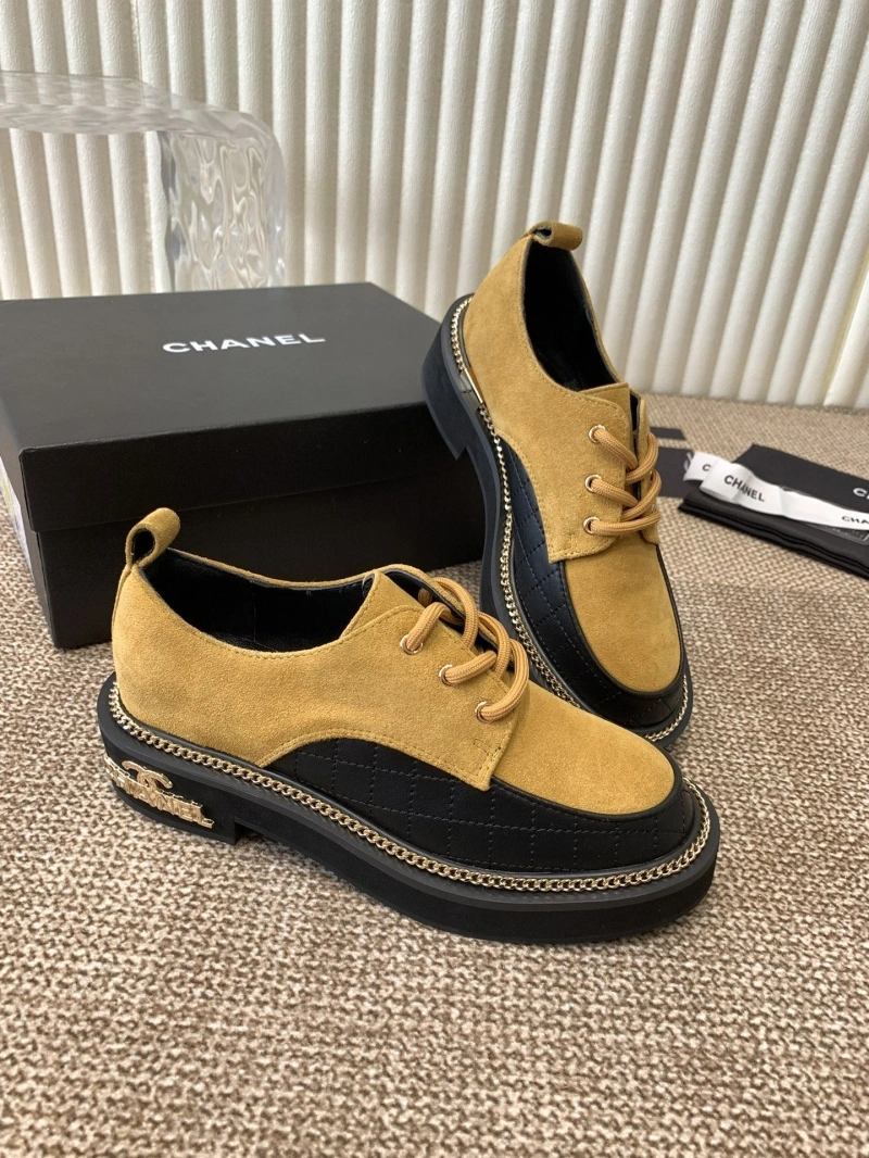 Versatile Chxnxl Sneakers 126022