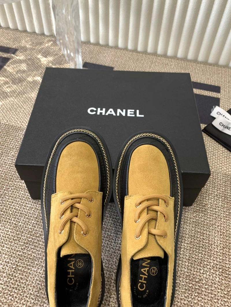 Versatile Chxnxl Sneakers 126022
