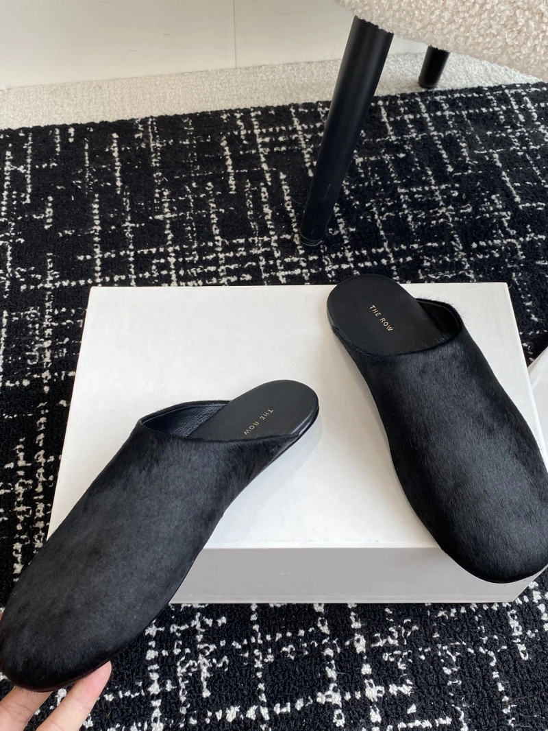 Fashionable Othxr Slippers 214989
