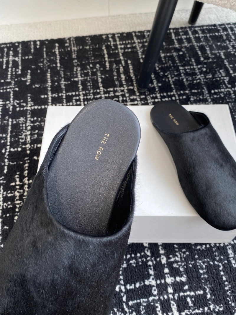 Fashionable Othxr Slippers 214989