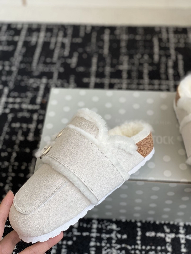 Trendsetting Othxr Slippers 214987