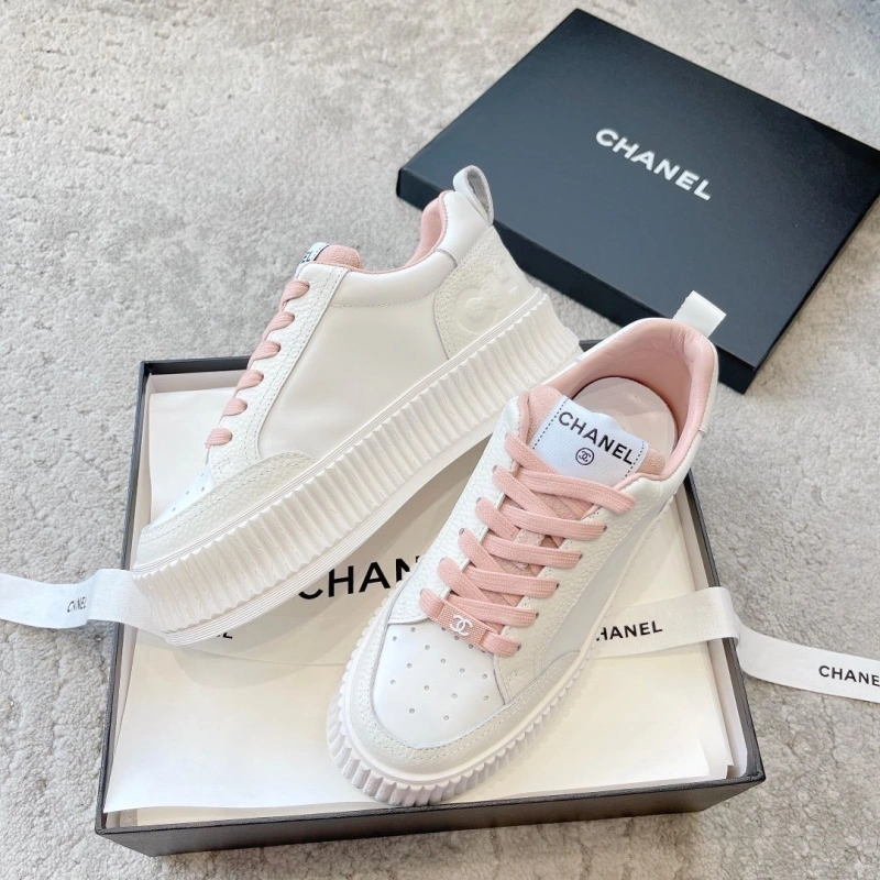 Bold Chxnxl Sneakers 126009