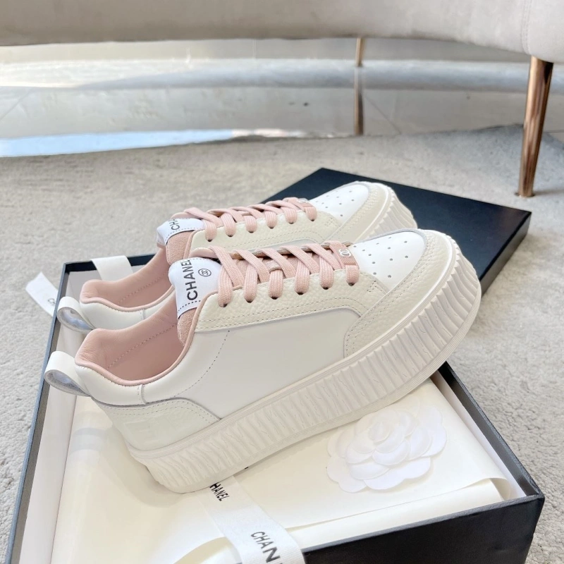 Bold Chxnxl Sneakers 126009