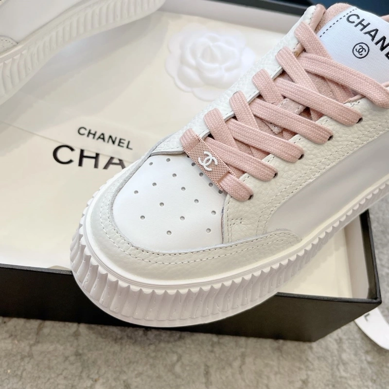 Bold Chxnxl Sneakers 126009