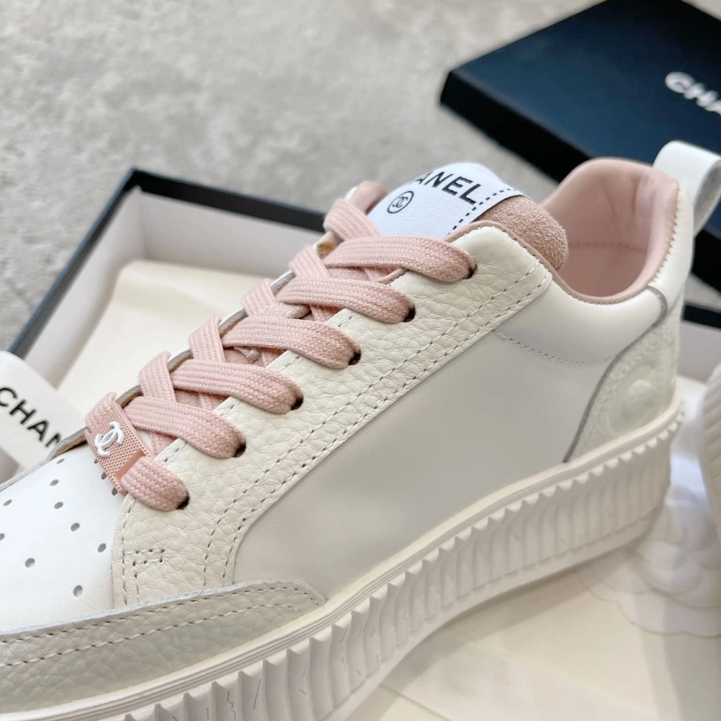 Bold Chxnxl Sneakers 126009