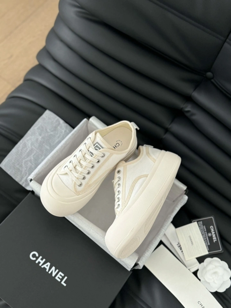 Comfortable Chxnxl Sneakers 126008