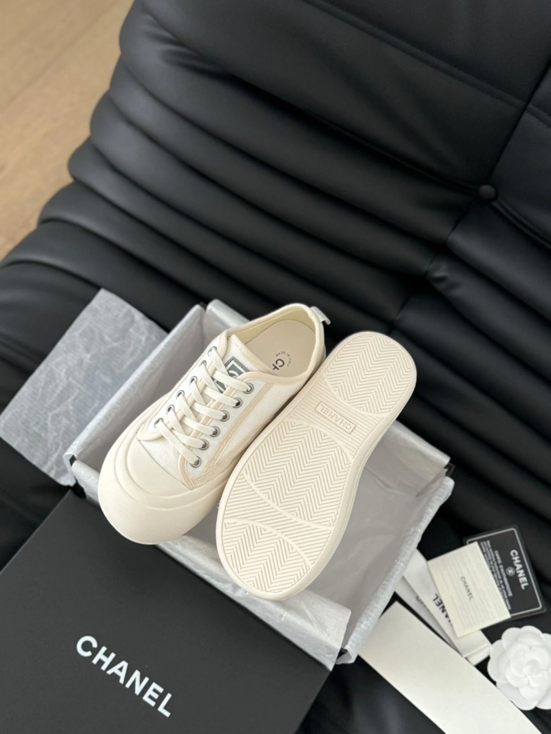Comfortable Chxnxl Sneakers 126008