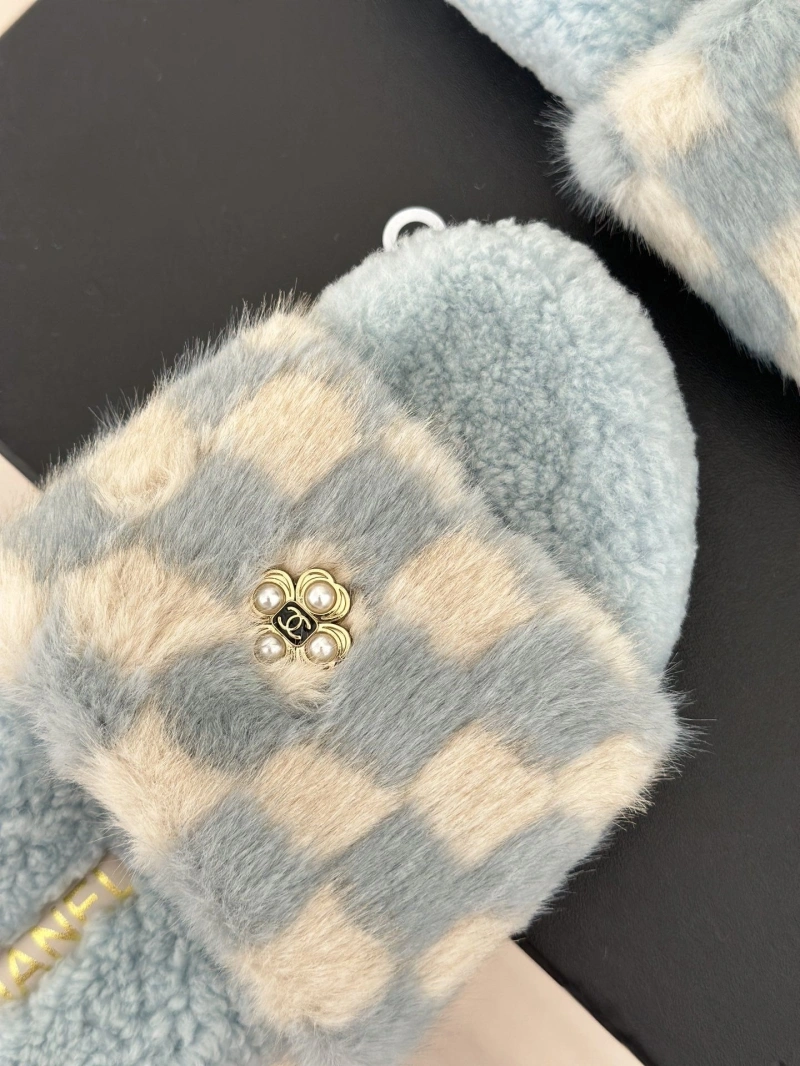 Comfortable Chxnxl Slippers 126196