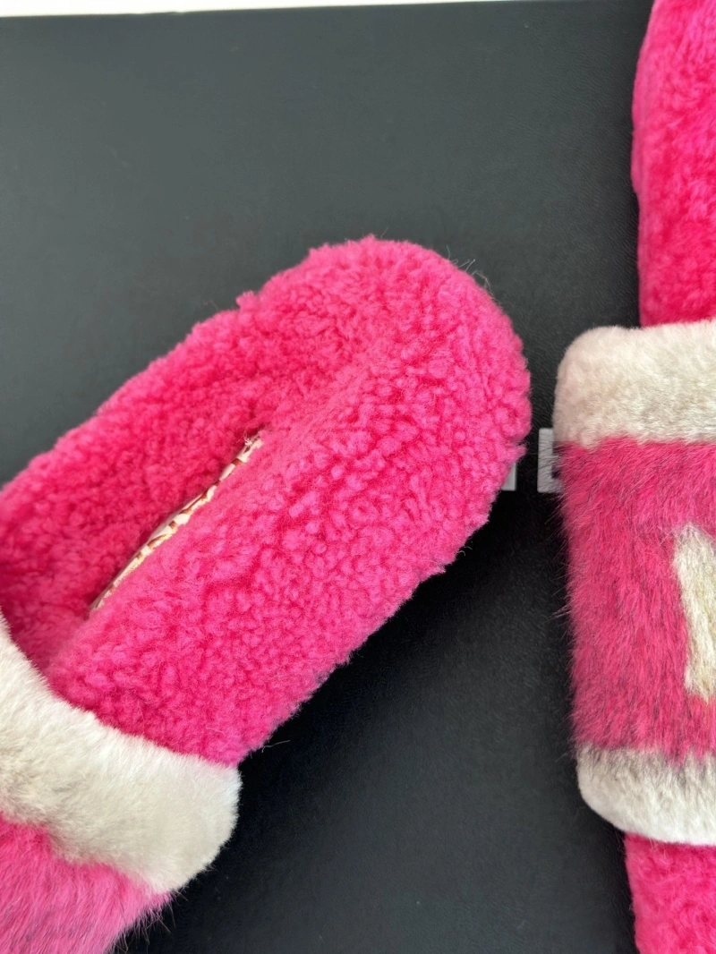Timeless Chxnxl Slippers 126189