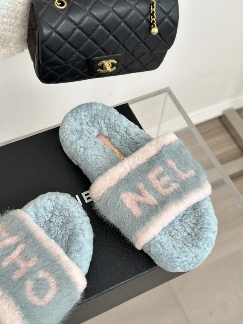 Comfortable Chxnxl Slippers 126188