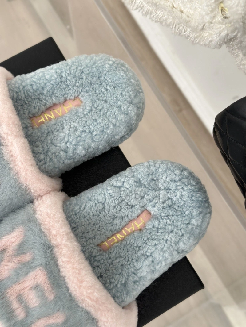 Comfortable Chxnxl Slippers 126188