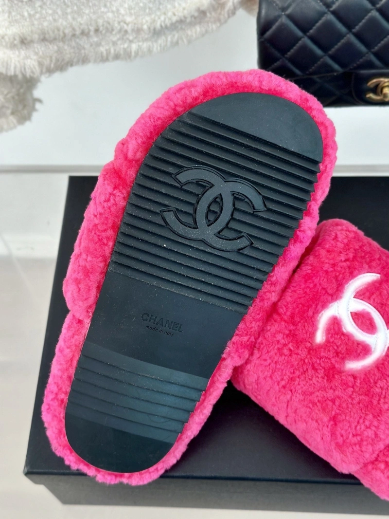 Comfortable Chxnxl Slippers 126183