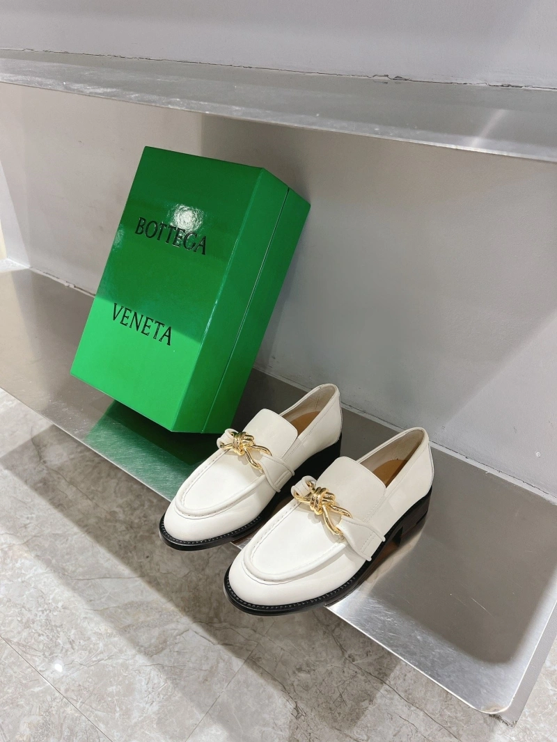 Bxttxga Vxnxta Leather Shoes WellDesigned 113093