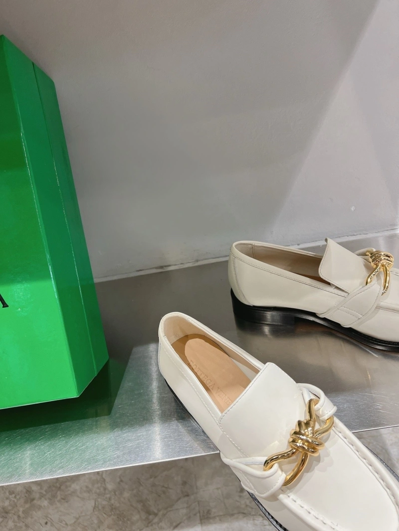 Bxttxga Vxnxta Leather Shoes WellDesigned 113093