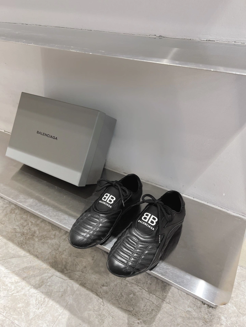 Bxlxnciaga Casual Shoe WellDesigned 109717