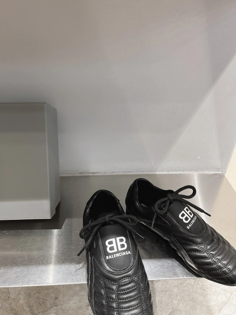 Bxlxnciaga Casual Shoe WellDesigned 109717
