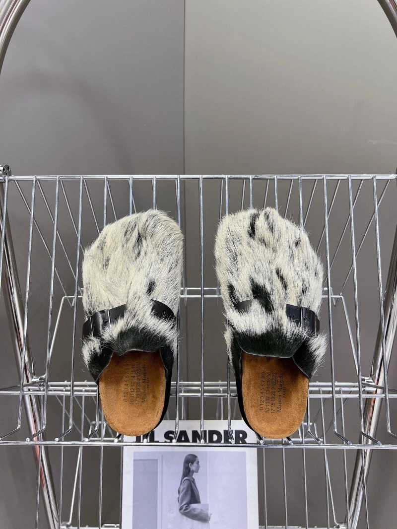 Othxr Slippers Unique 214977