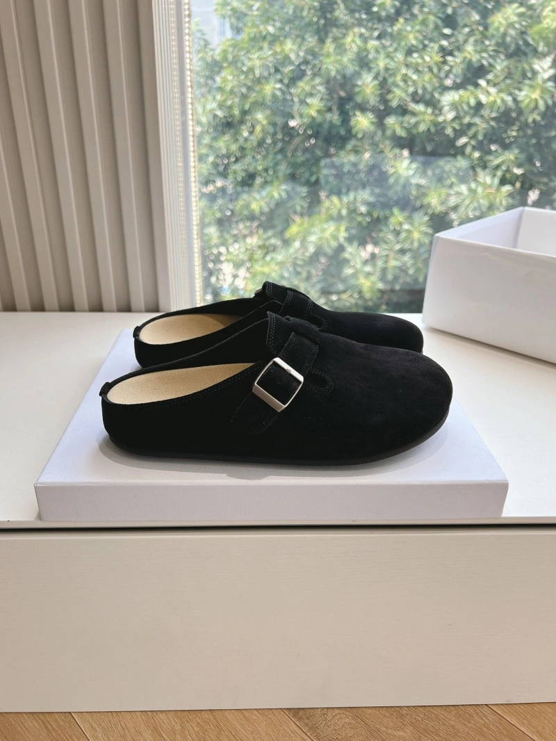 Trendsetting Othxr Slippers 214979