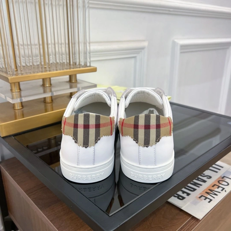 Classic Bxrbxrry Sneakers 115238