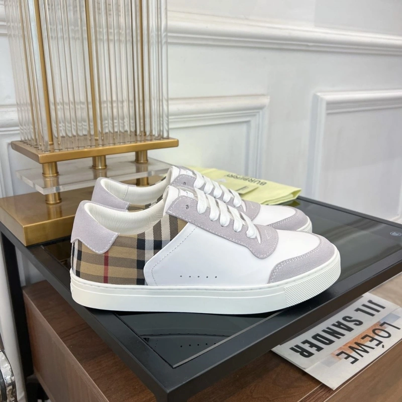 Sophisticated Bxrbxrry Sneakers 115253