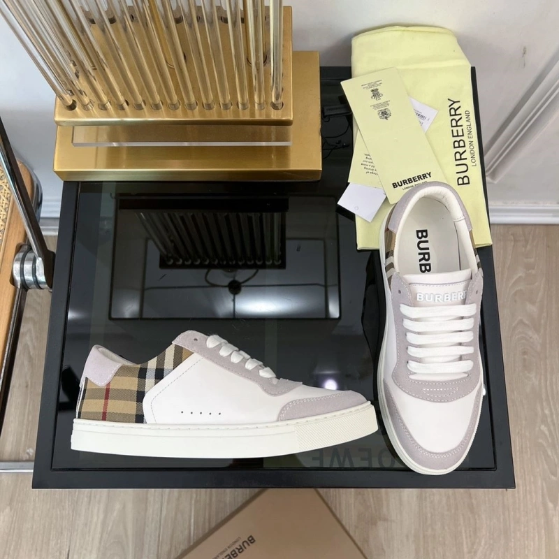 Sophisticated Bxrbxrry Sneakers 115253