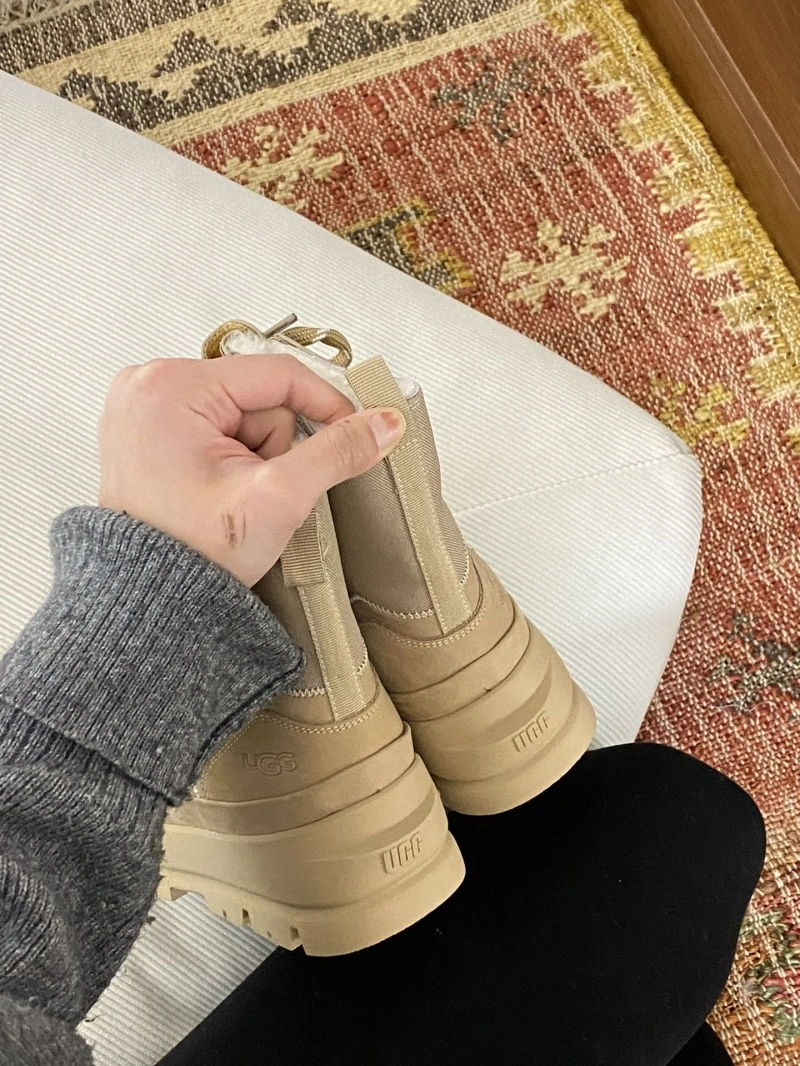 Refined UGX Boots 228560