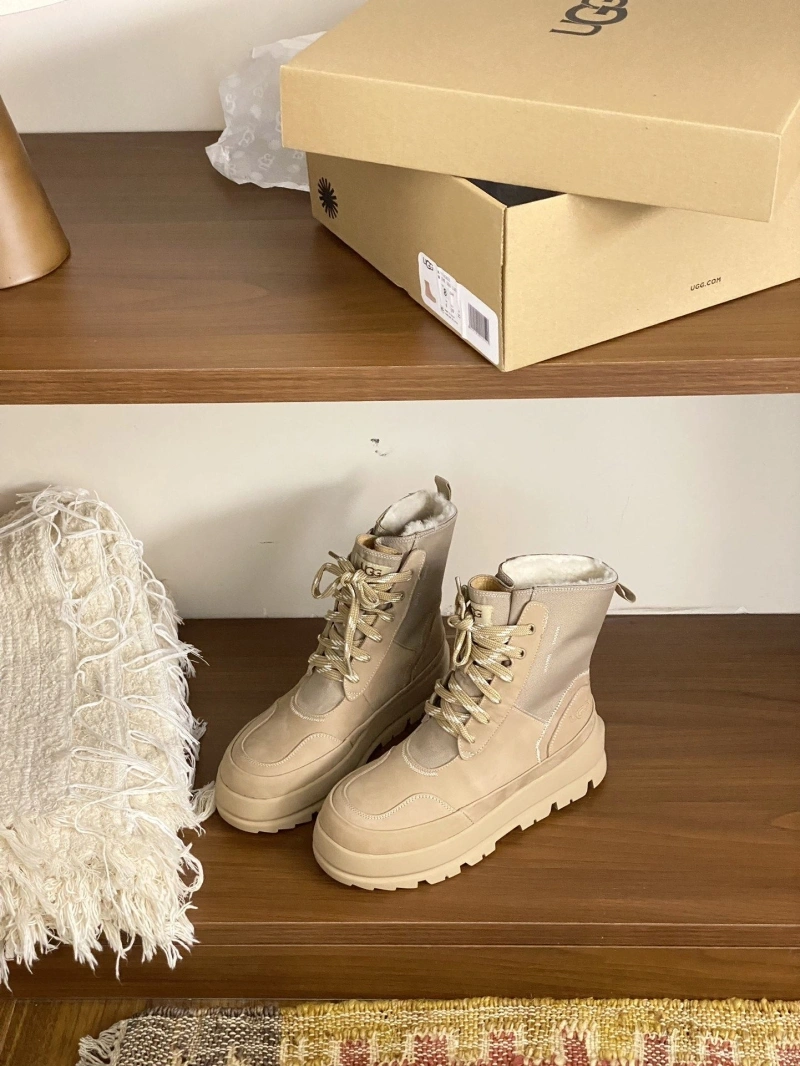 Refined UGX Boots 228560