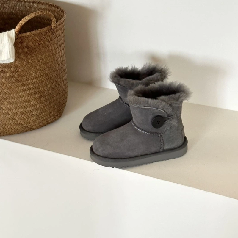 Affordable UGX Boots 228542