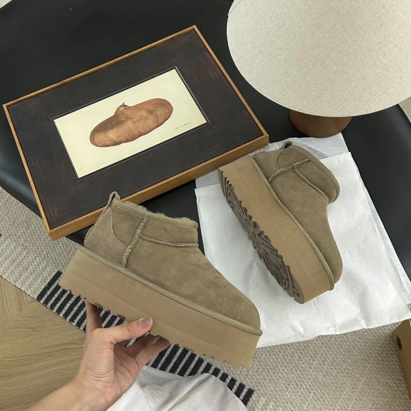Lightweight UGX Boots 228525