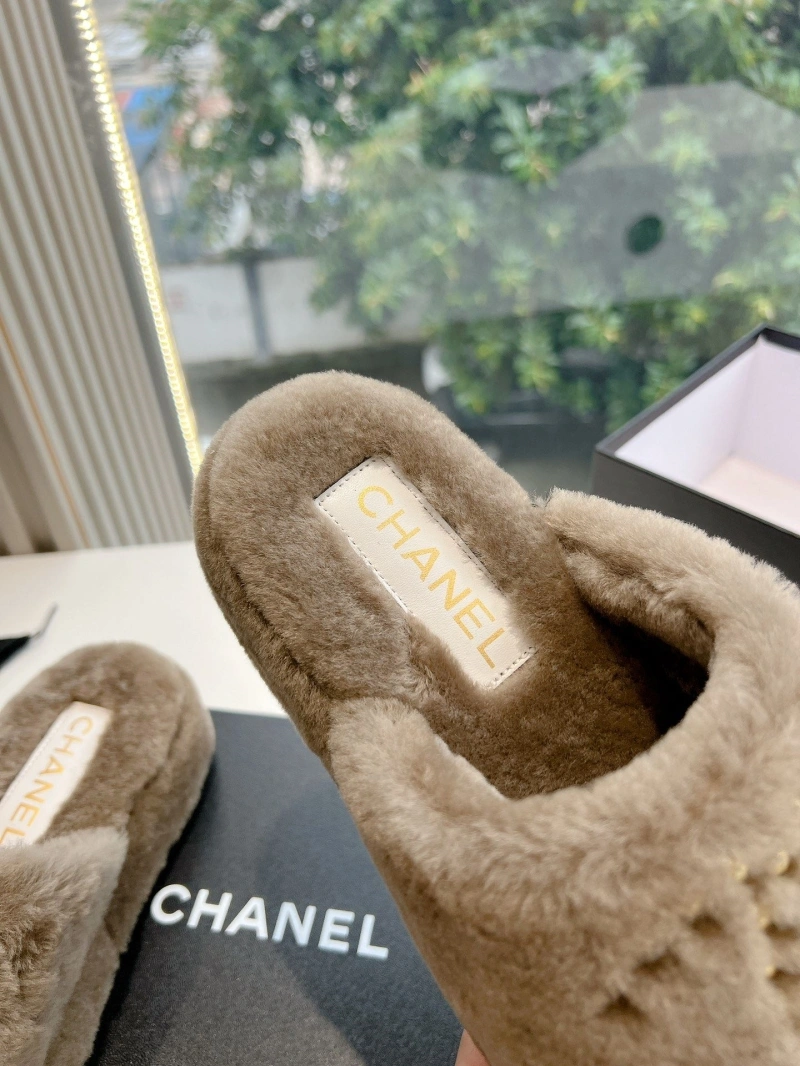 Efficient Chxnxl Slippers 126179